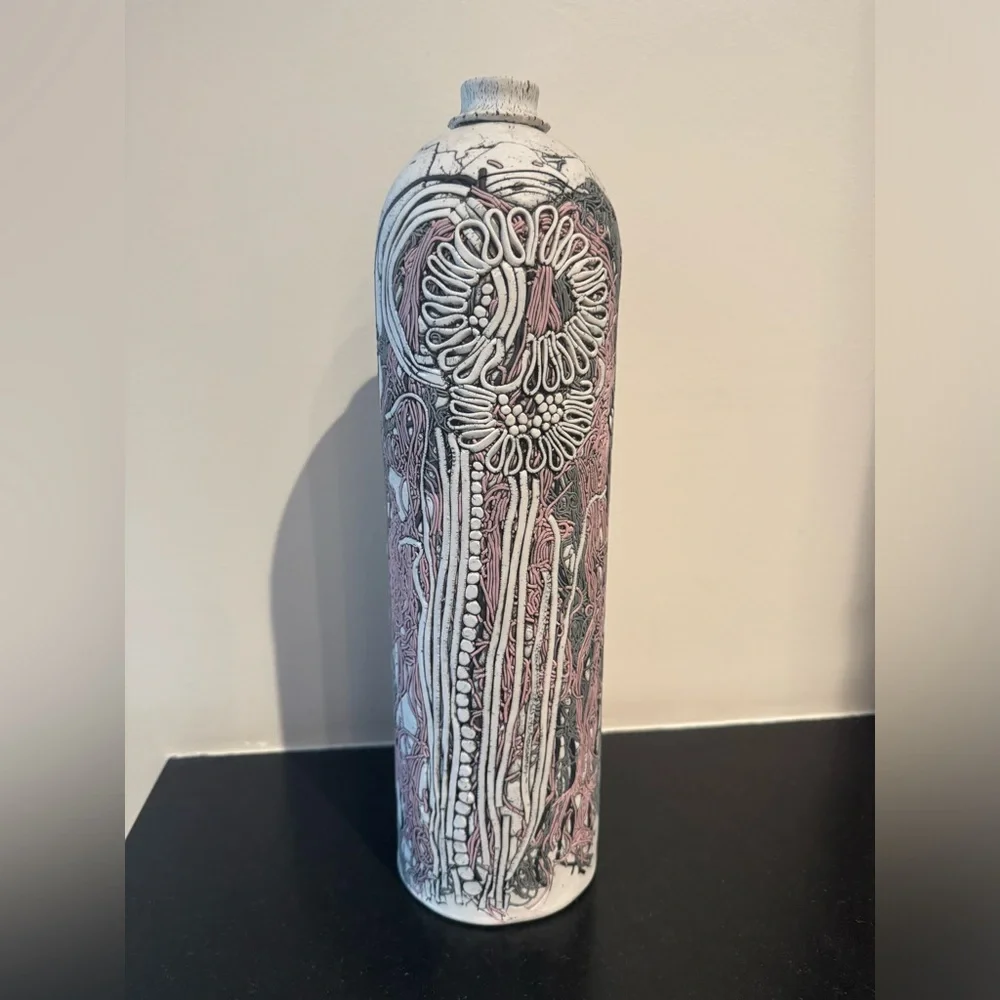 Vintage Porcelain Art Sculpture/ Vase by Romilla Batra - White/Pink/Gray Signed - Picture 7 of 9